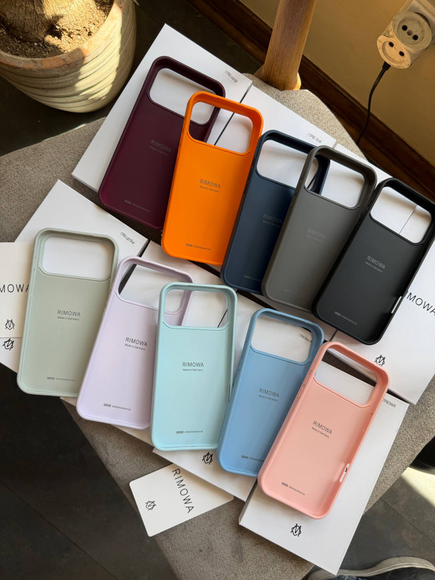 قاب RIMOWA طرح چمدانی ۱۰ رنگ | مناسب iPhone 17 Pro Max و iPhone 18 Pro Max �