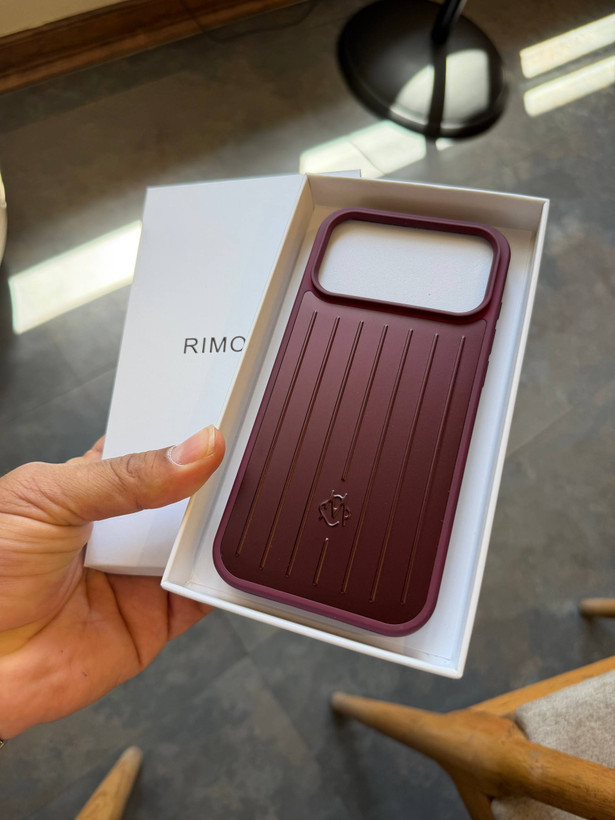 قاب RIMOWA طرح چمدانی ۱۰ رنگ | مناسب iPhone 17 Pro Max و iPhone 18 Pro Max �