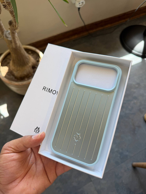 قاب RIMOWA طرح چمدانی ۱۰ رنگ | مناسب iPhone 17 Pro Max و iPhone 18 Pro Max �